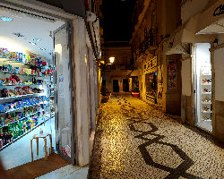 Imagen de una calle de Olhão